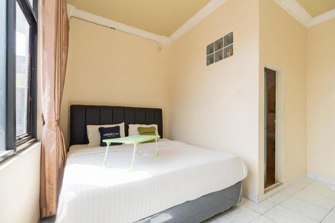 Urbanview Hotel Nugraha Palembang By Reddoorz Extérieur photo