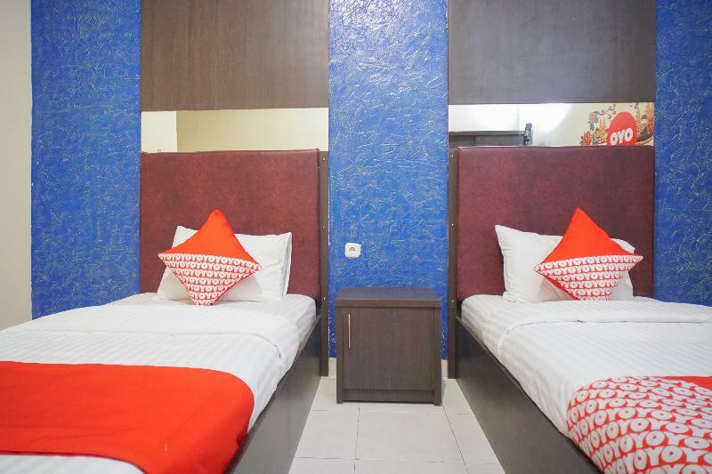 Urbanview Hotel Nugraha Palembang By Reddoorz Extérieur photo